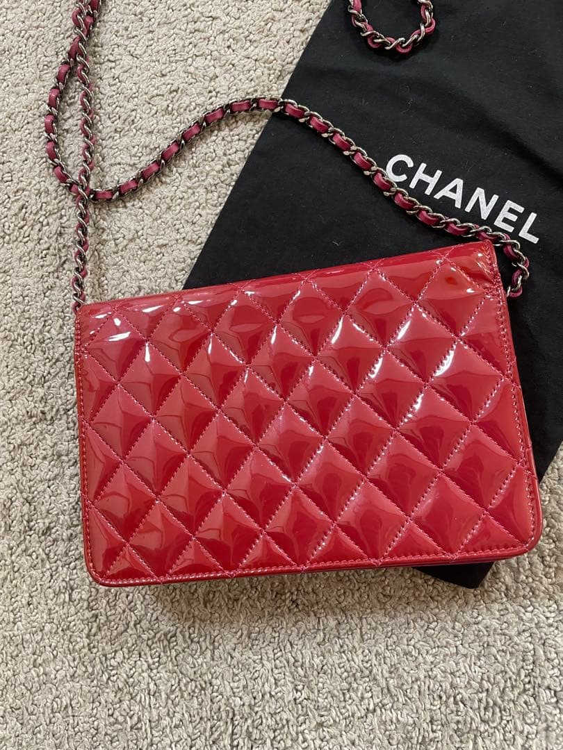 CHANEL シャネル　ショルダー　チェーンウォレット　パテント