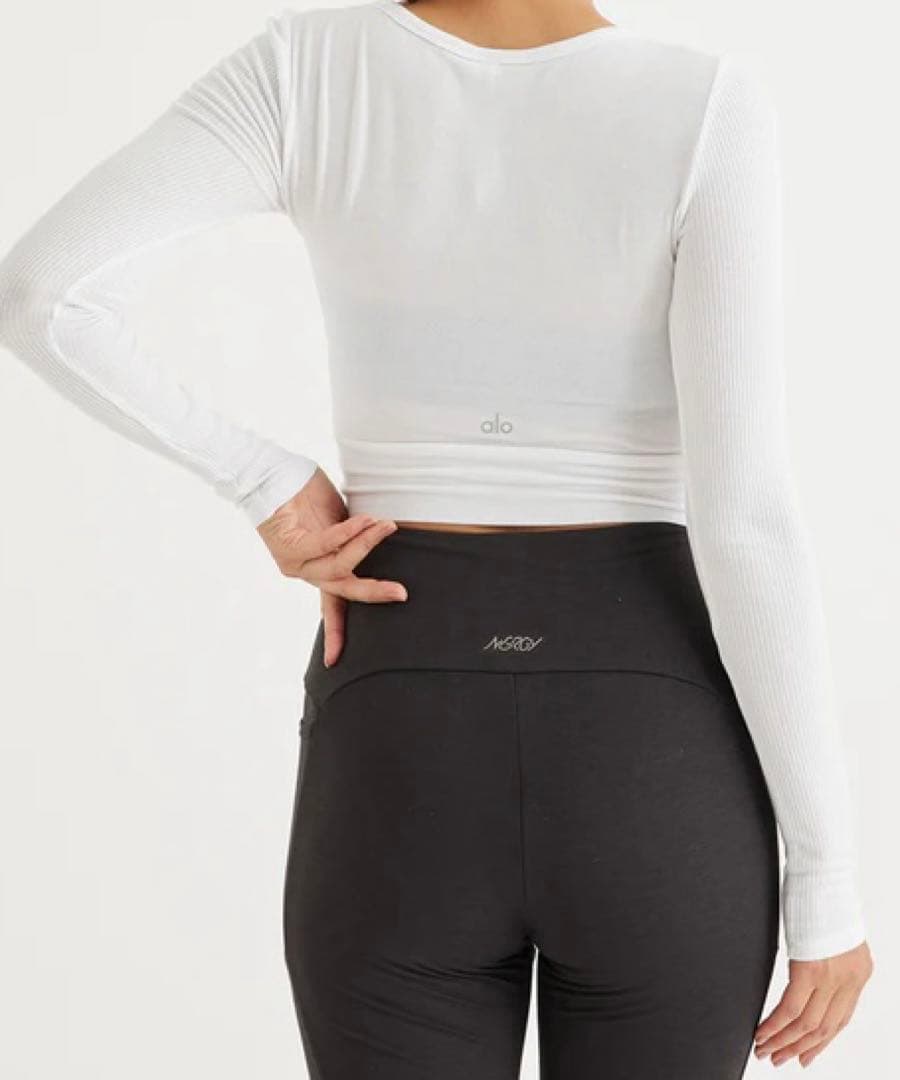 Alo COVER LONG SLEEVE TOP カバーロングスリーブトップ