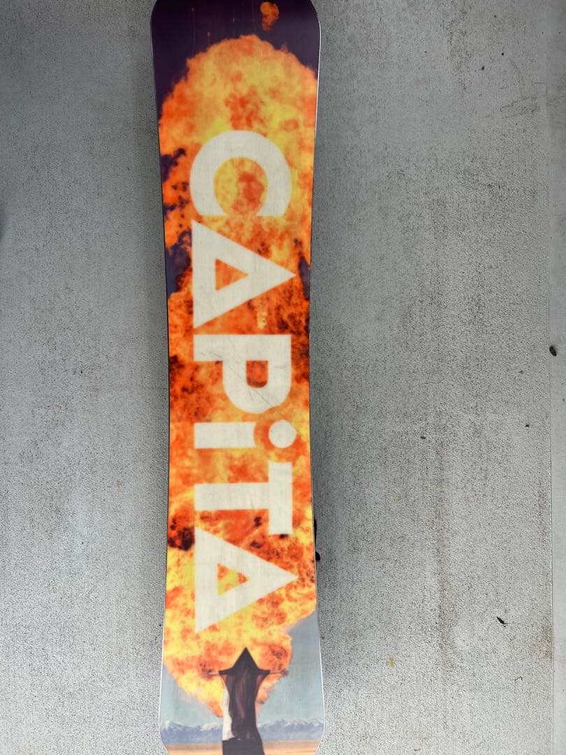 CAPiTA スノーボード　DOA 152