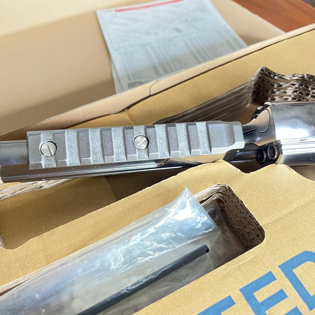 アンリミテッドリボルバー マキシエイト エアガン リアルエアーモデル 8mm