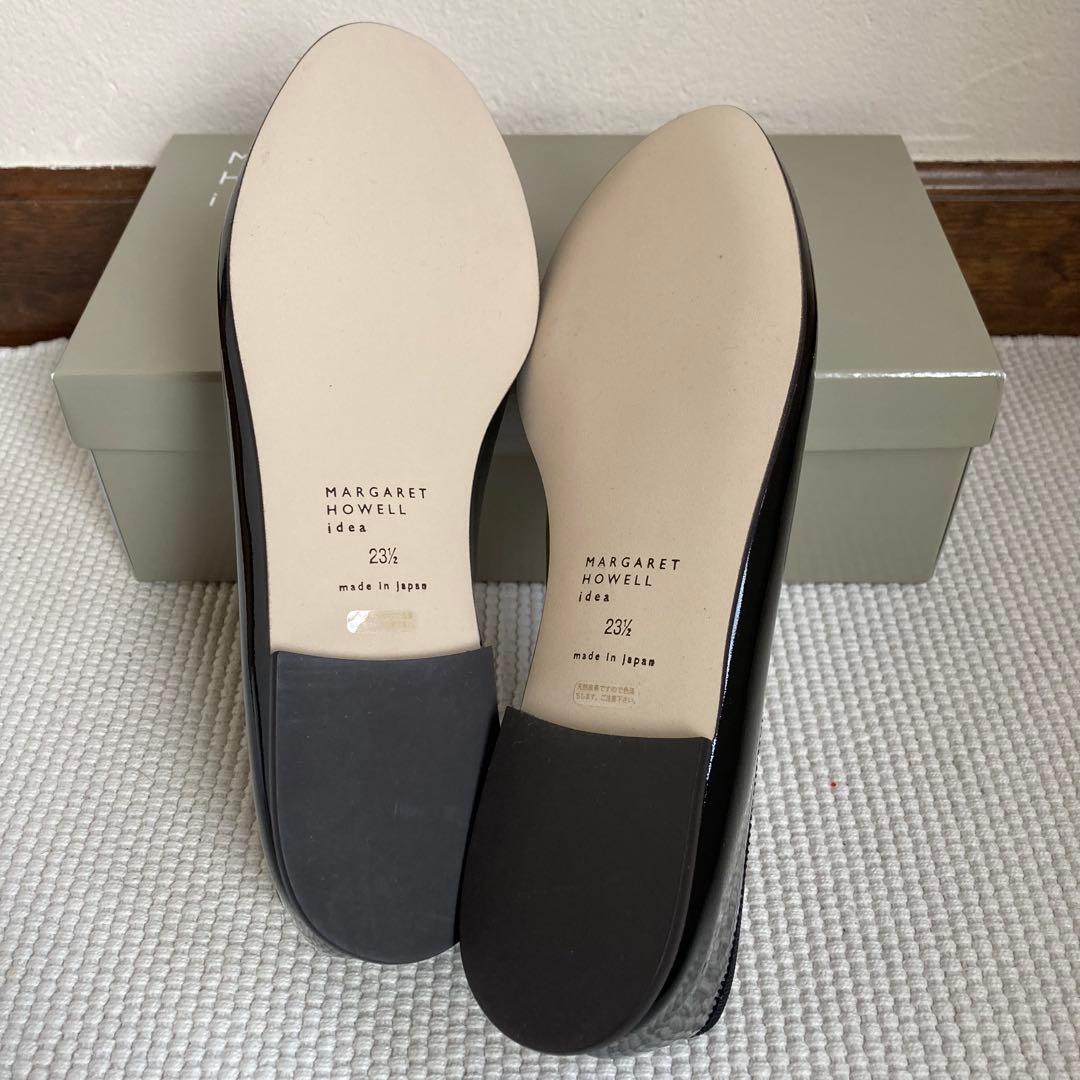 マーガレットハウエル パンプス バレエシューズ　23.5 ブラックエナメル
