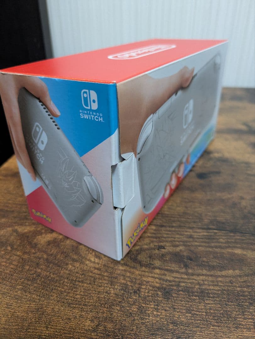 Nintendo Switch Lite ザシアンザマゼンタ