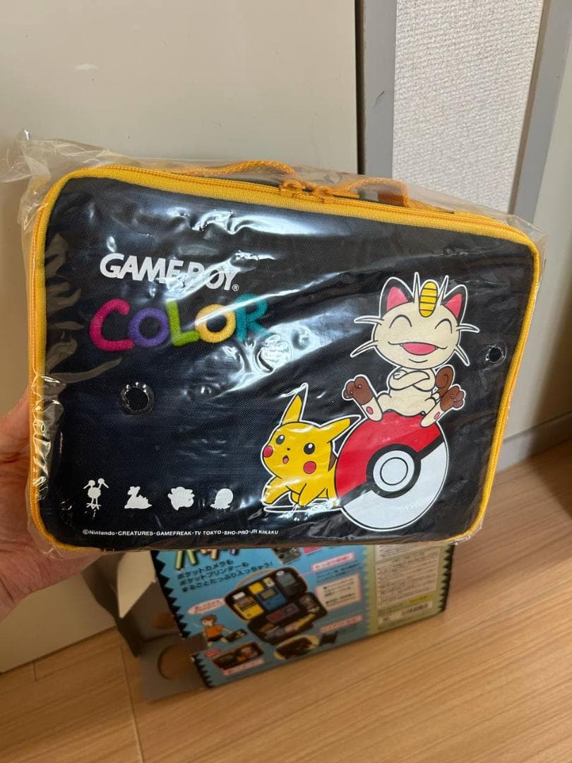 ゲームボーイバッグ ポケモンデザイン