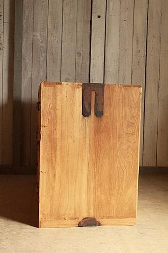 味のある木製のチェスト　引き出し3段　桐箪笥　昭和レトロ　タンス　古家具　古民家