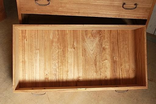 味のある木製のチェスト　引き出し3段　桐箪笥　昭和レトロ　タンス　古家具　古民家