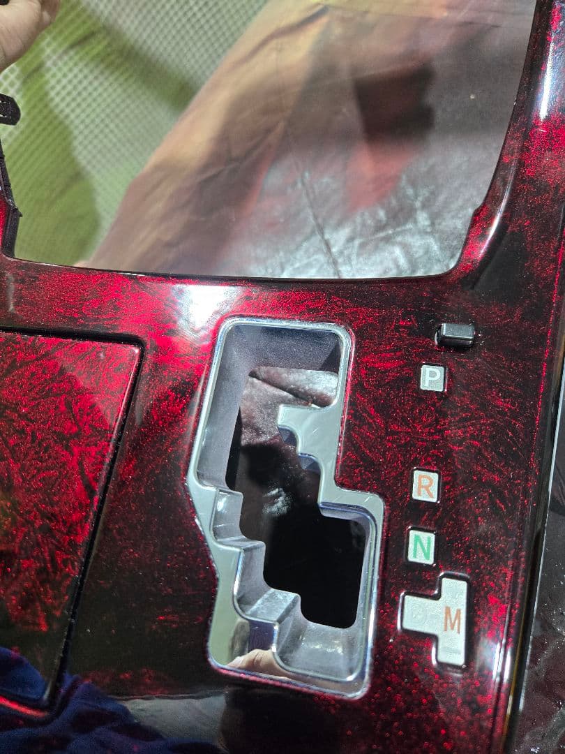 20ヴェルファイア、アルファードセンターパネル　ラップ塗装赤　塗装後未使用