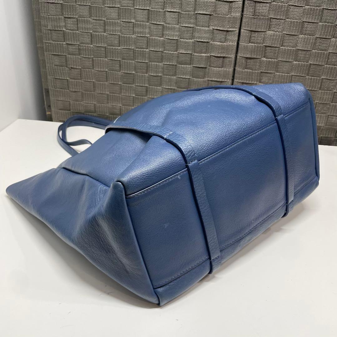 ち*ぼ様 BALENCIAGA エブリデイトート　ブルー　レザートートバッグ