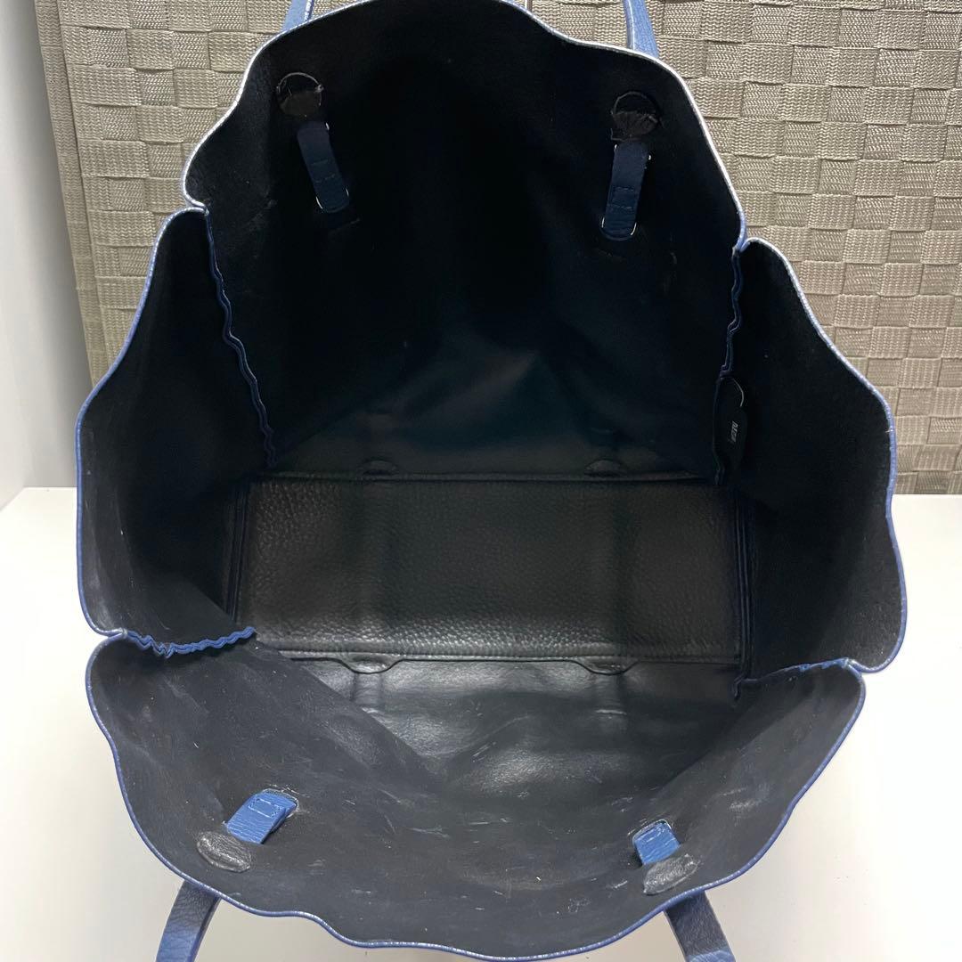 ち*ぼ様 BALENCIAGA エブリデイトート　ブルー　レザートートバッグ