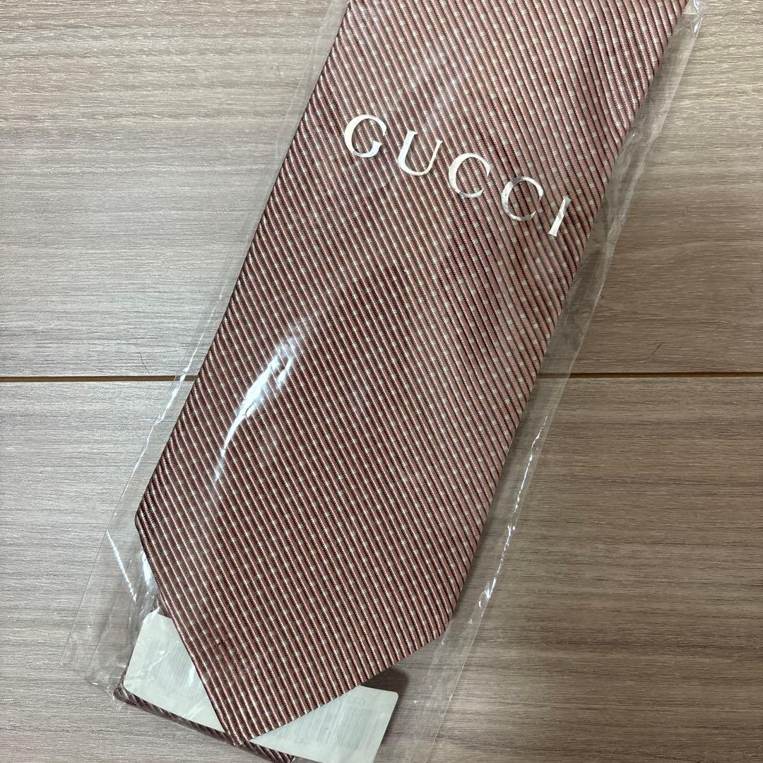【新品タグ付き】GUCCI グッチ　ネクタイ
