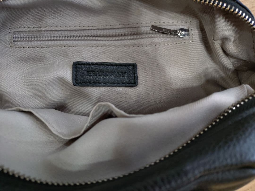 BEARDSLEY ラウンドミニボストンバッグ ブラック ビアズリー