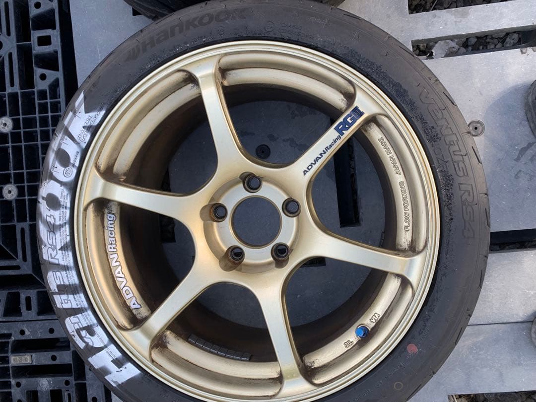ADVAN Racing RG3 17インチ 17x9J
