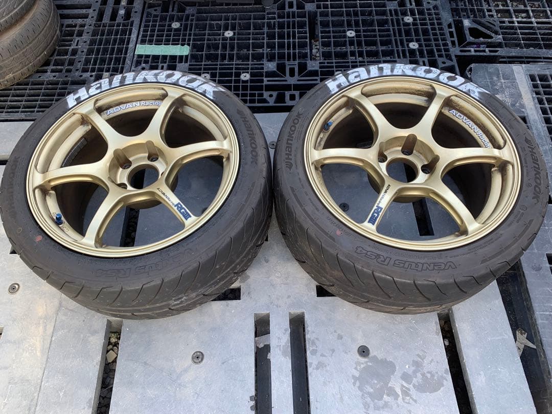 ADVAN Racing RG3 17インチ 17x9J