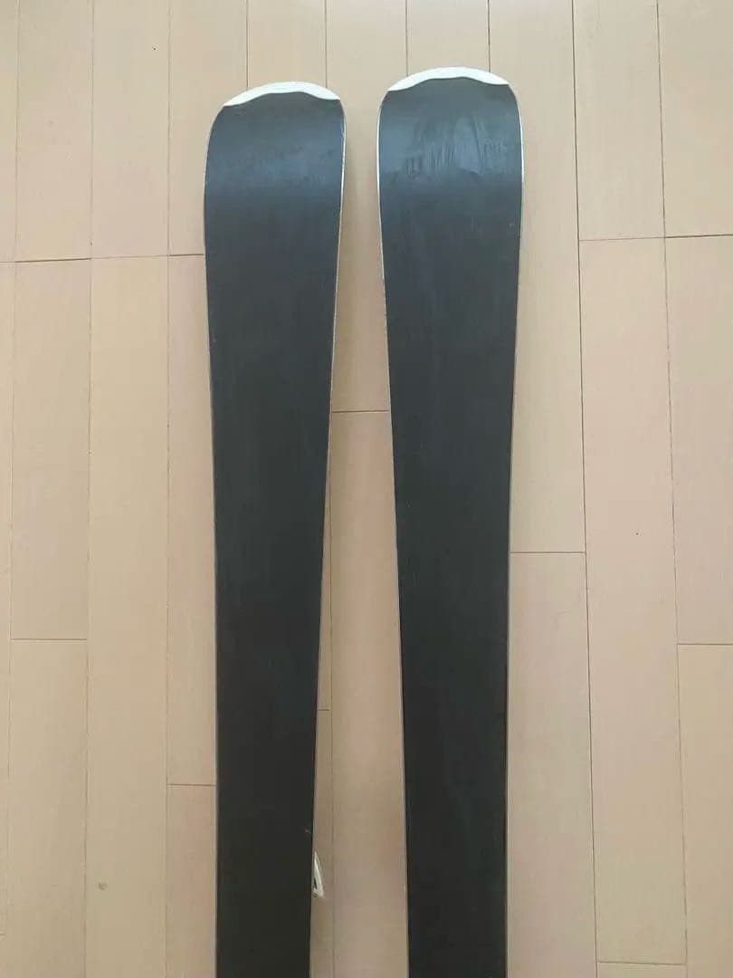 SALOMON レディース　スキーセット（板、ポール）