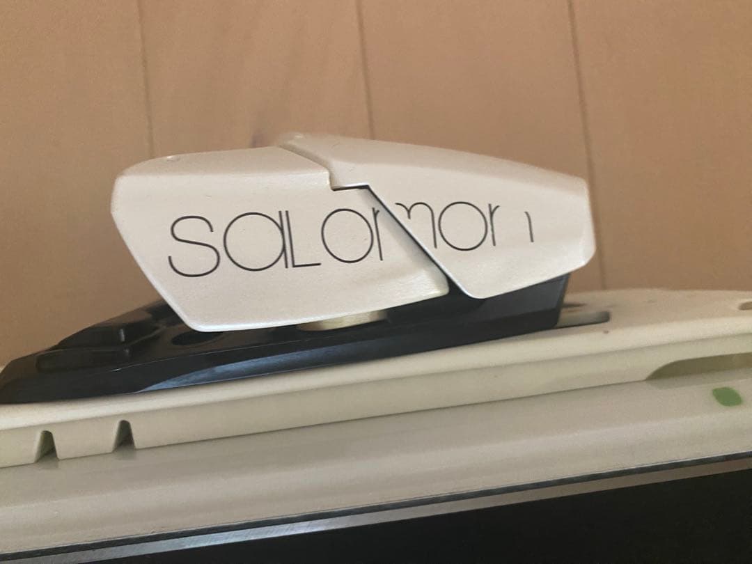 SALOMON レディース　スキーセット（板、ポール）