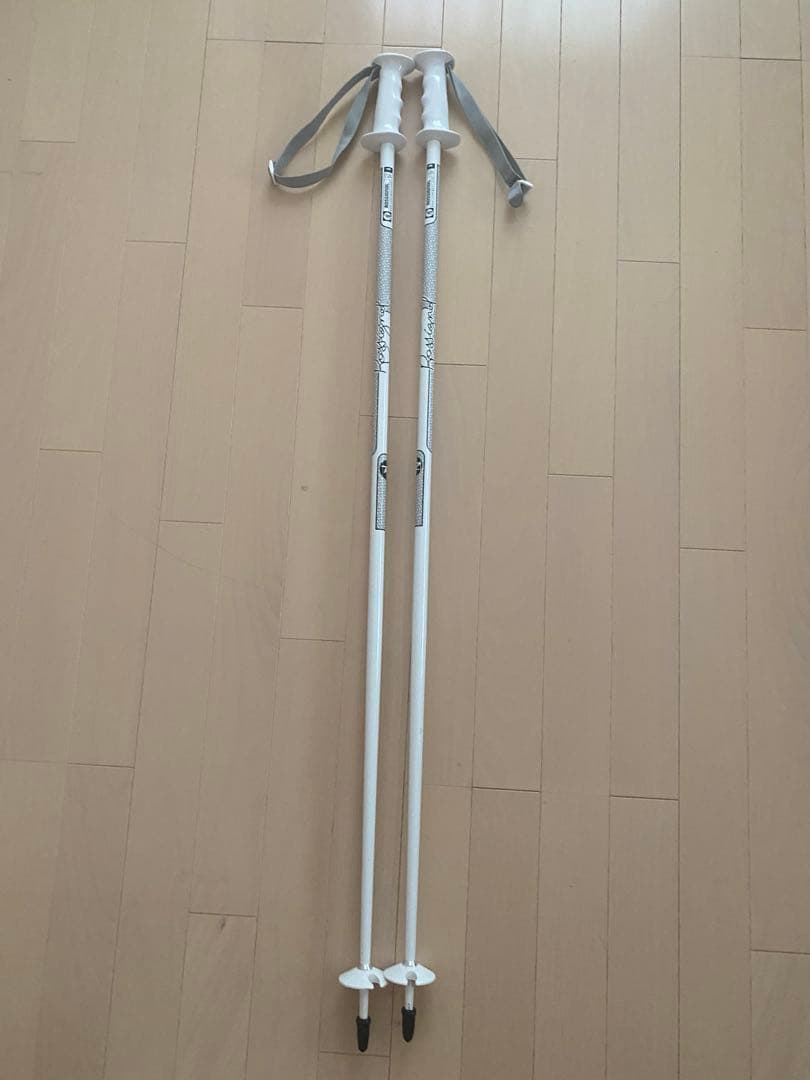 SALOMON レディース　スキーセット（板、ポール）