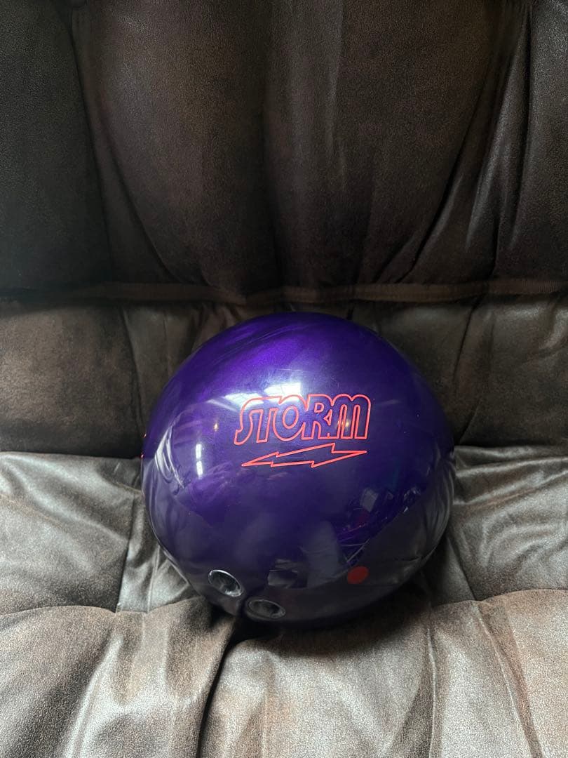 STORM IQ TOUR パープル ボウリングボール　14ポンド