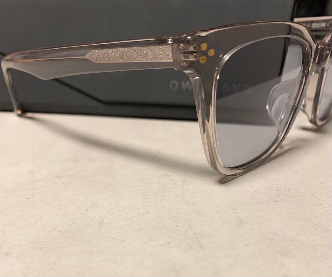 チ*ウ様 キムタク プライベート着用 OWNDAYS 調光サングラス 同型別色モ