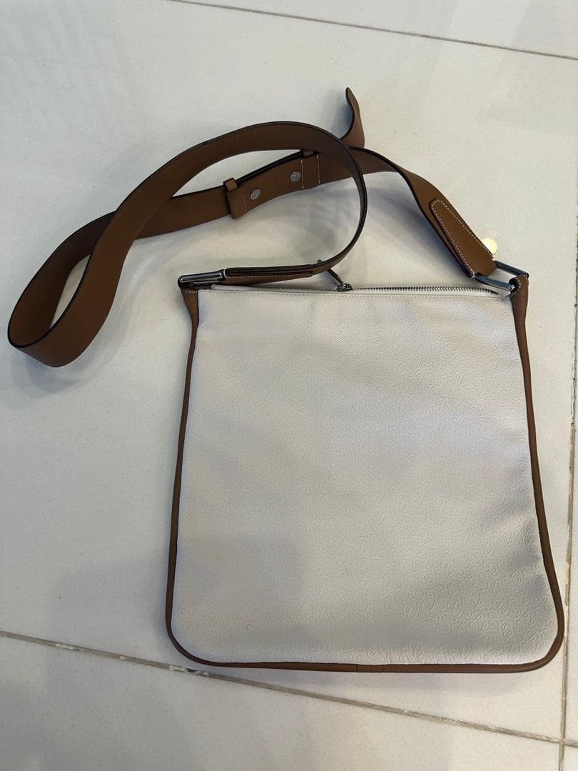 レア品！ ロエベ　レザー　ショルダー　バッグ