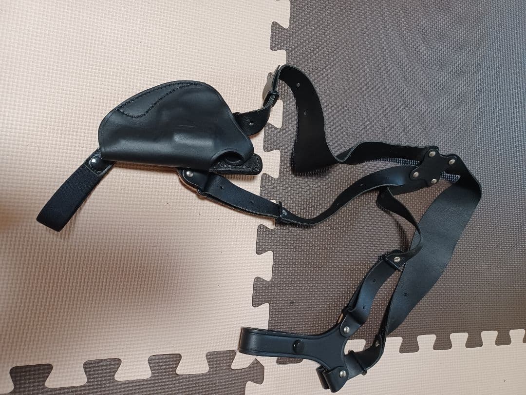 革製 ホルスター