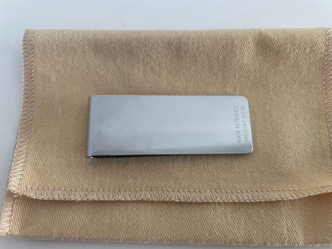 LOUIS VUITTON LVロゴ マネークリップ