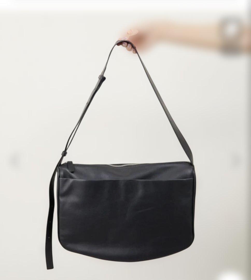 新品　未使用　イヤ　パピヨネ　スワロー　マチ　ショルダー　バッグ