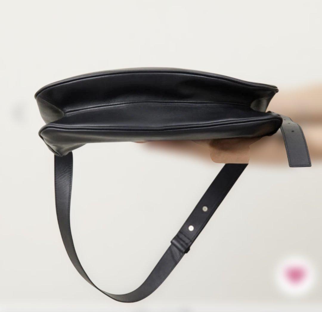 新品　未使用　イヤ　パピヨネ　スワロー　マチ　ショルダー　バッグ