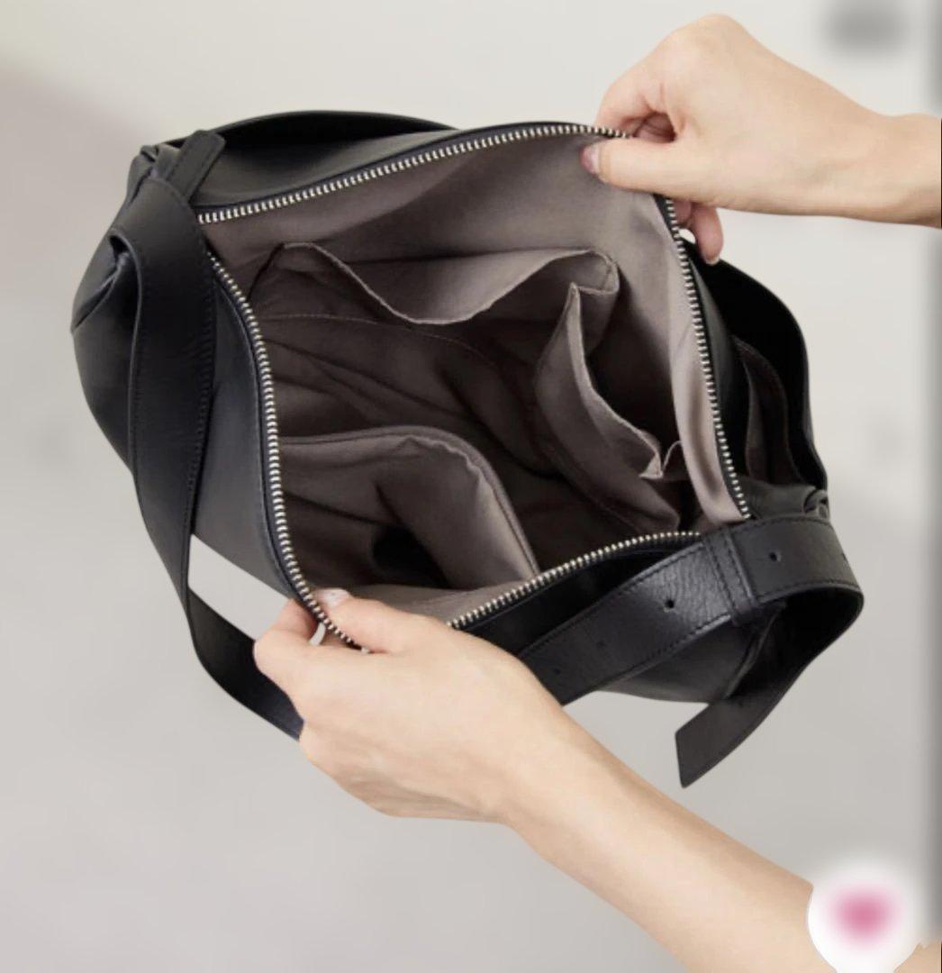 新品　未使用　イヤ　パピヨネ　スワロー　マチ　ショルダー　バッグ