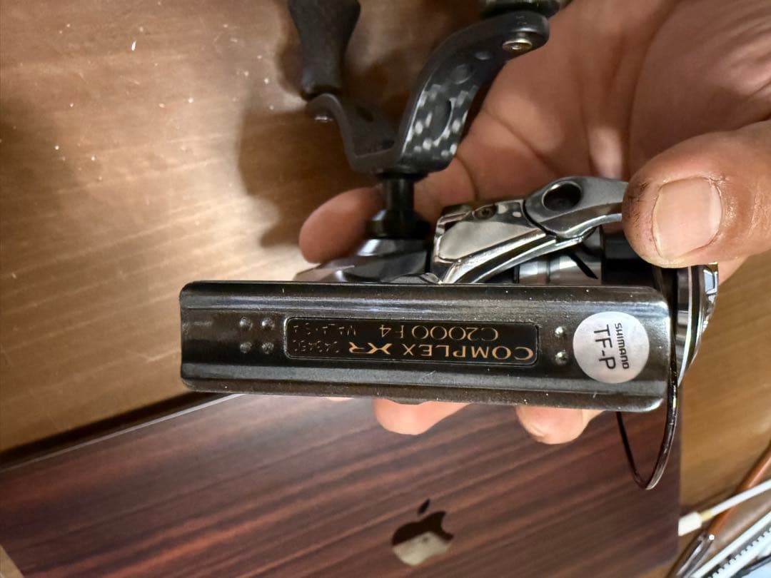 C2000CF4 スピニングリール