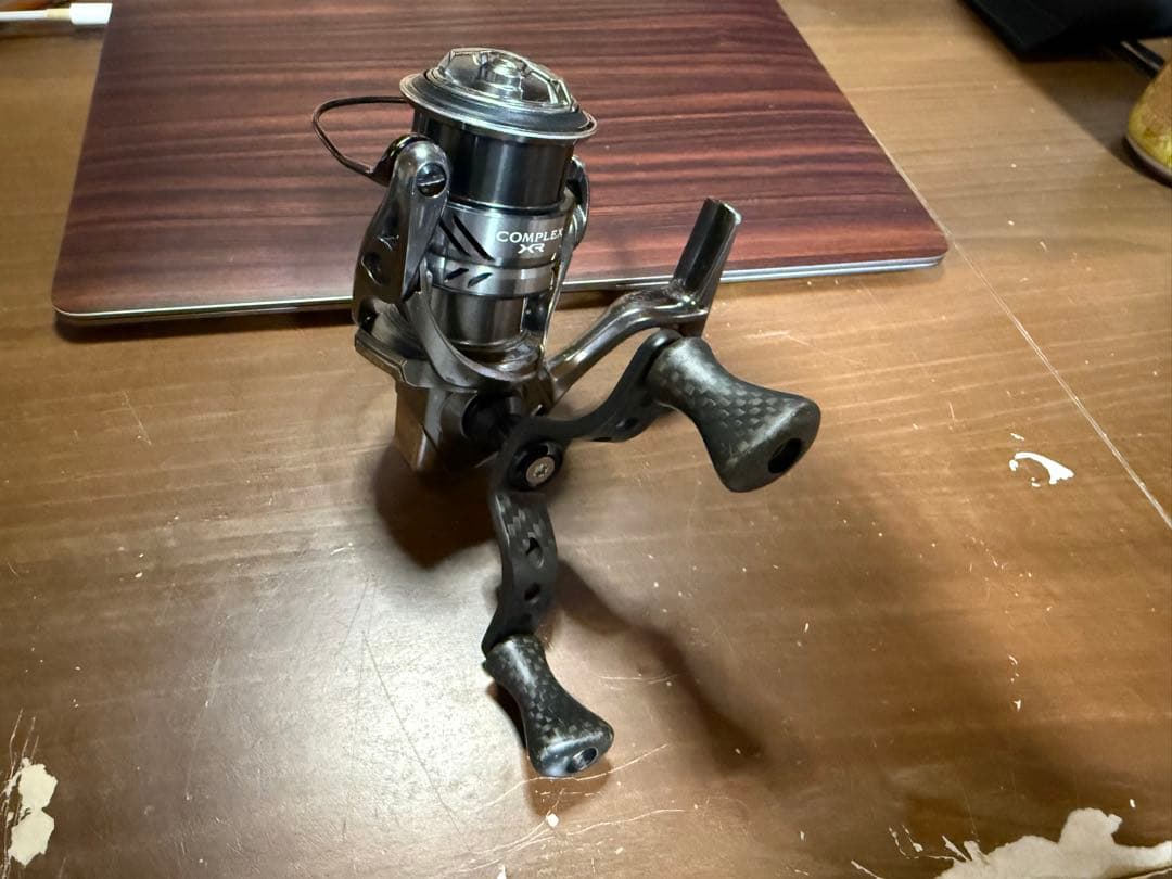 C2000CF4 スピニングリール