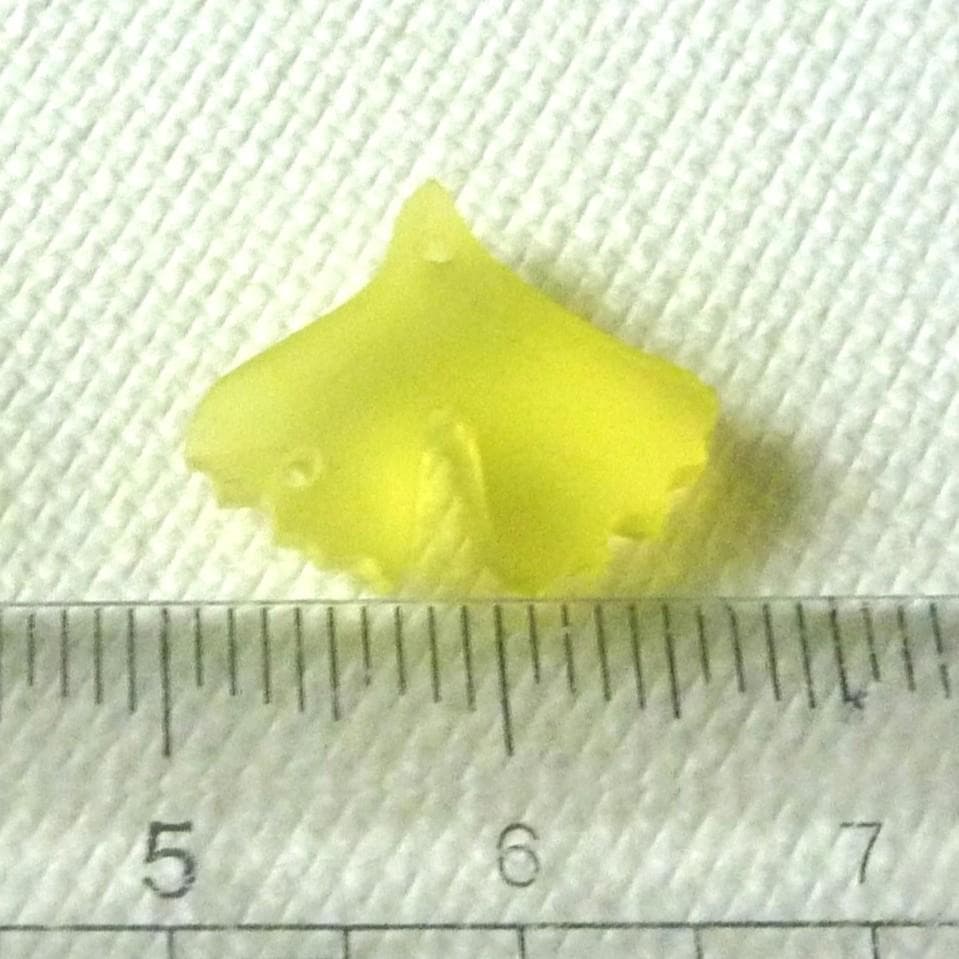 ハイジ✨スタッドピアス　出品✨様＊いちょうのペントップ イエロー他１点