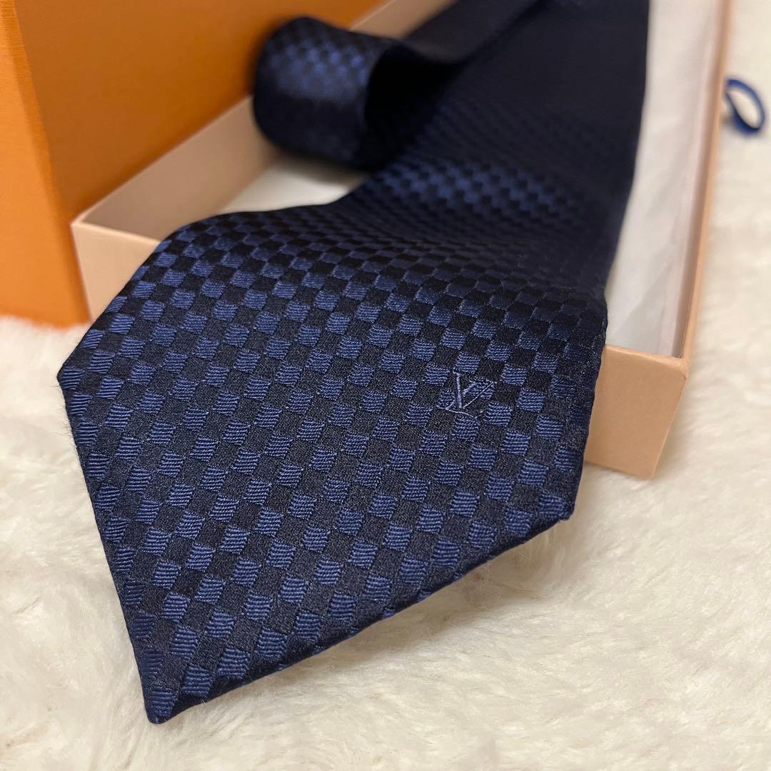 極美品！LOUIS VUITTON ネクタイ　マイクロダミエ　LVロゴ