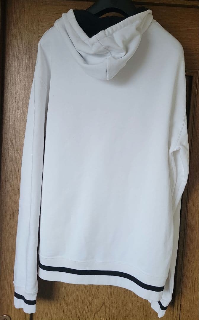 Paul Smith　白×黒　スウェットパーカー　ＸＬ　男女兼用