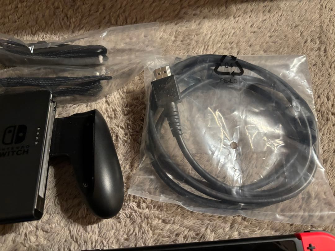 【早い者勝ち】Nintendo Switch ニンテンドースイッチ本体　ネオン