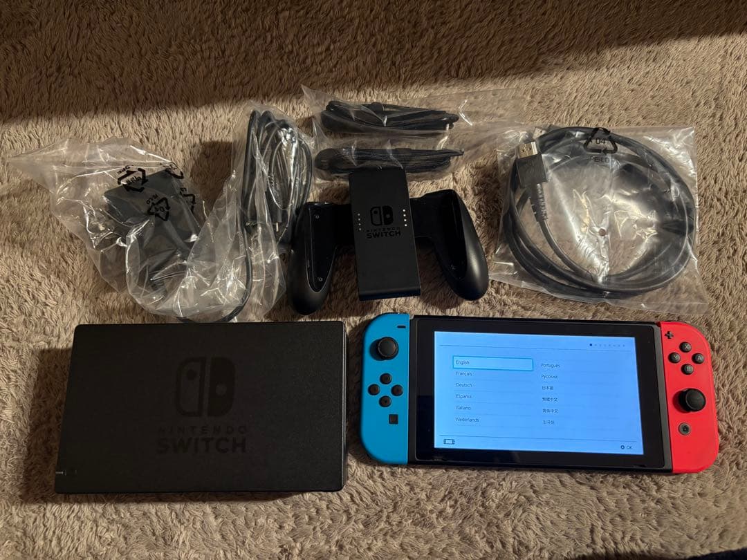 【早い者勝ち】Nintendo Switch ニンテンドースイッチ本体　ネオン