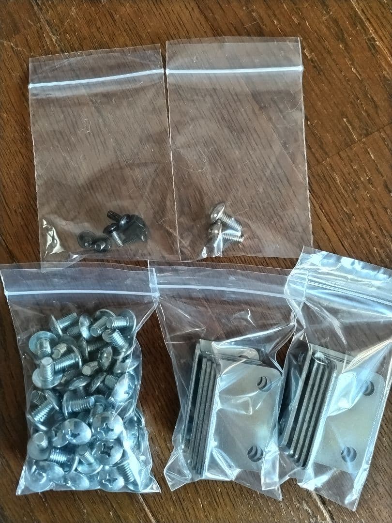 【美品】アイリスオーヤマ 突っ張り型キャットステップ 　ウォールナット