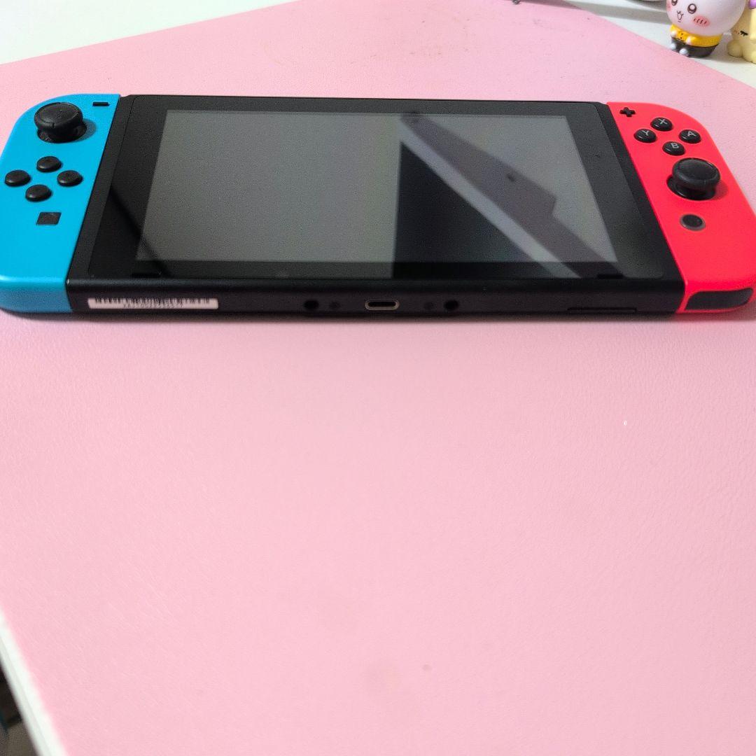 Nintendo　Switch　本体のみ　ニンテンドースイッチ
