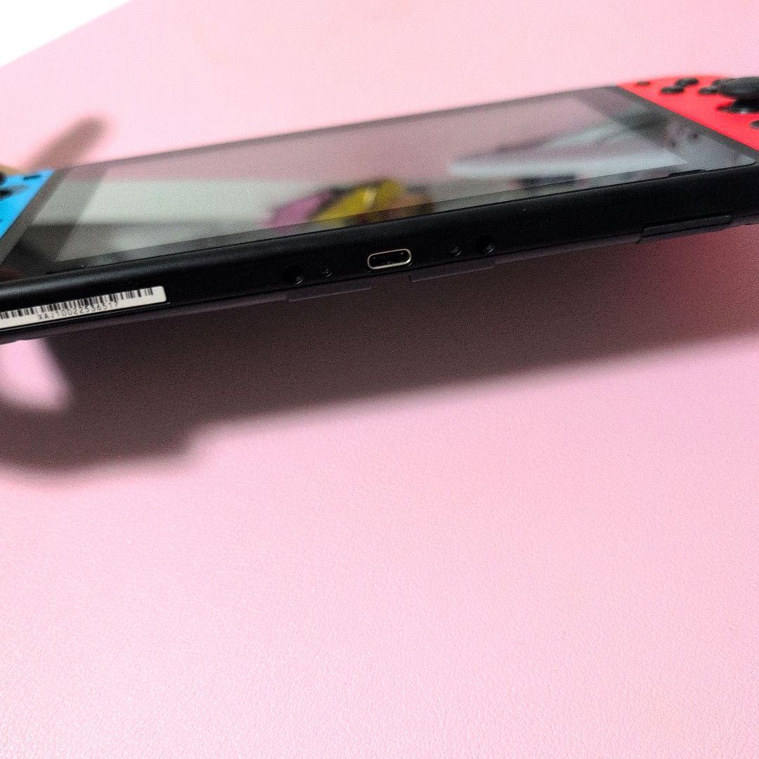Nintendo　Switch　本体のみ　ニンテンドースイッチ
