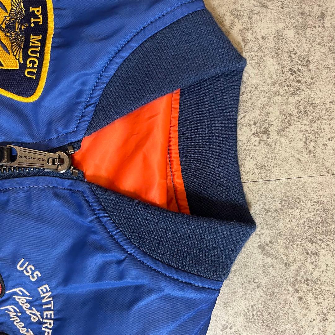 アーチロゴ　L ワッペン　AVIREX MA-1 フライトジャケット ミリタリー