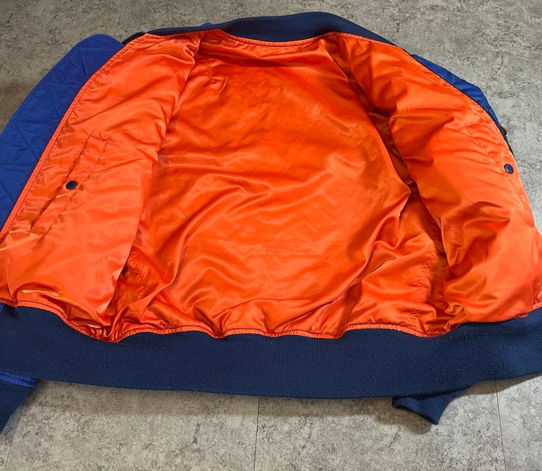 アーチロゴ　L ワッペン　AVIREX MA-1 フライトジャケット ミリタリー