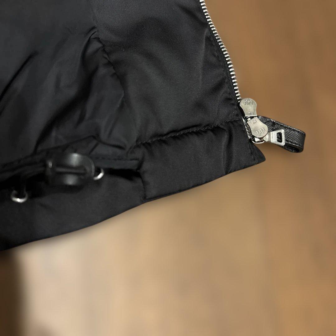 プラダ　ジャンパー