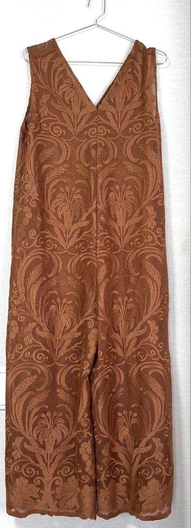 アメリ　ヴィンテージ　CHLOE V NECK ROMPERS