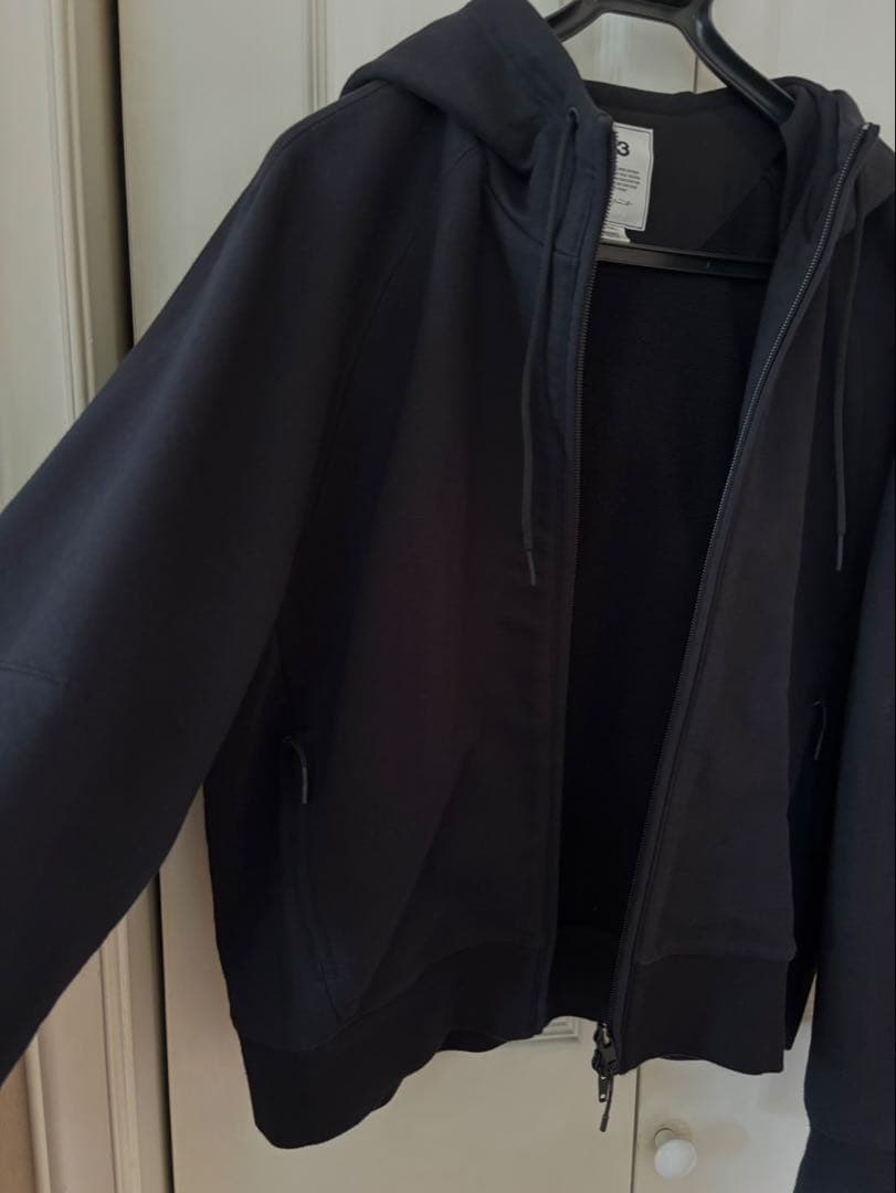 Y-3 ブラック フード付きパーカー【て】