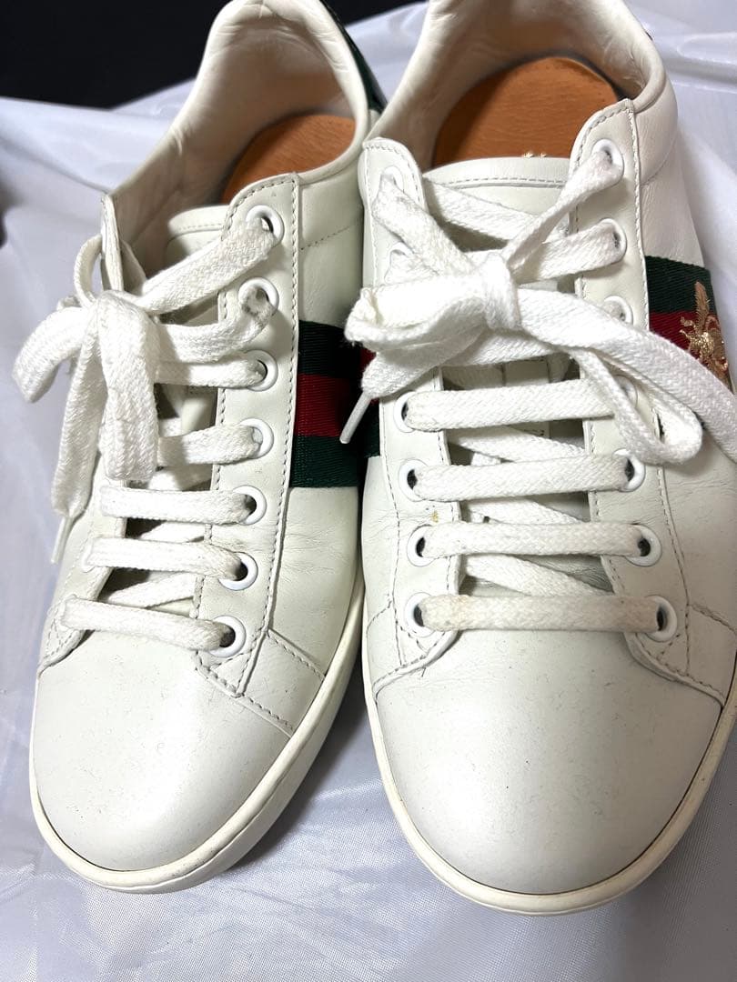 GUCCI グッチ　エンブロイダリー 蜂　スニーカー　レザー　白36
