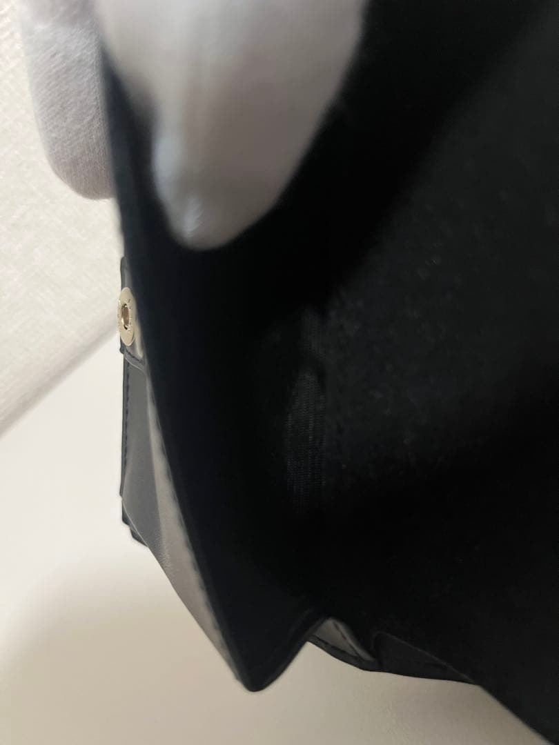 【新品未使用】フルラ FURLA レザー二折財布 コンパクトウ オレット 黒