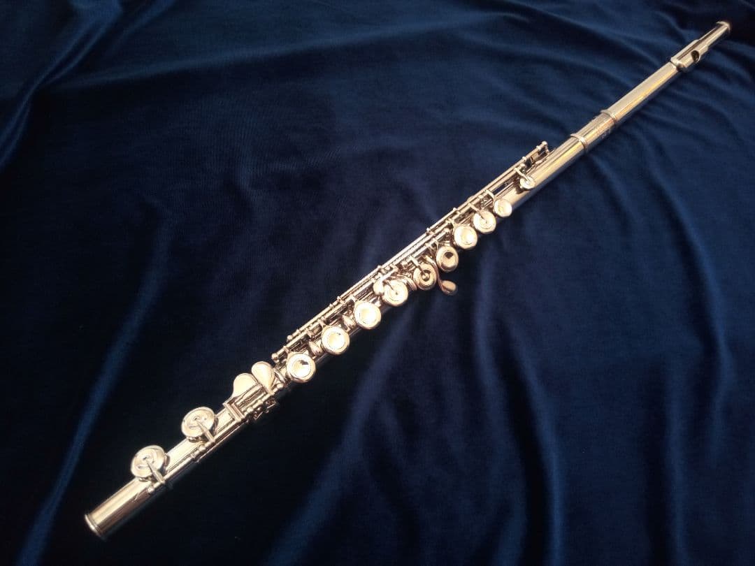 ♦最終価格♦超美品♦管体銀製♦Pearlフルート PF−775♦ポイントアーム