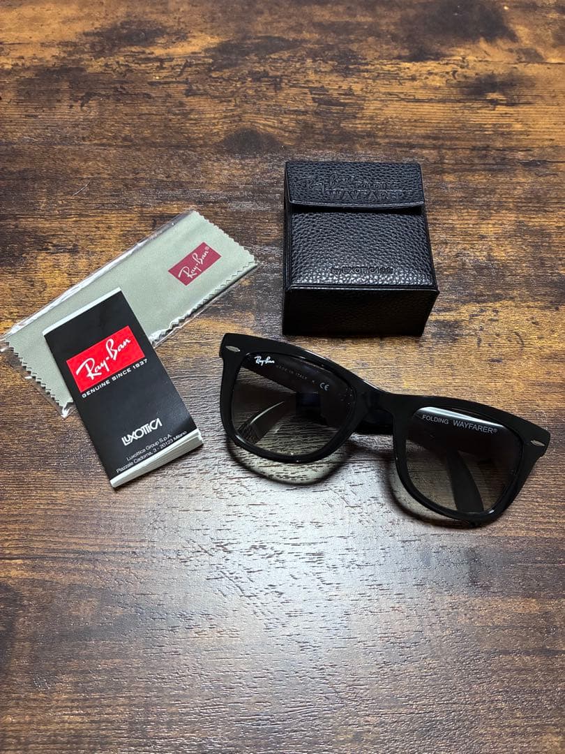 未使用品　Ray-Ban レイバン　フォールディング　ウェイファーラー　ブラック
