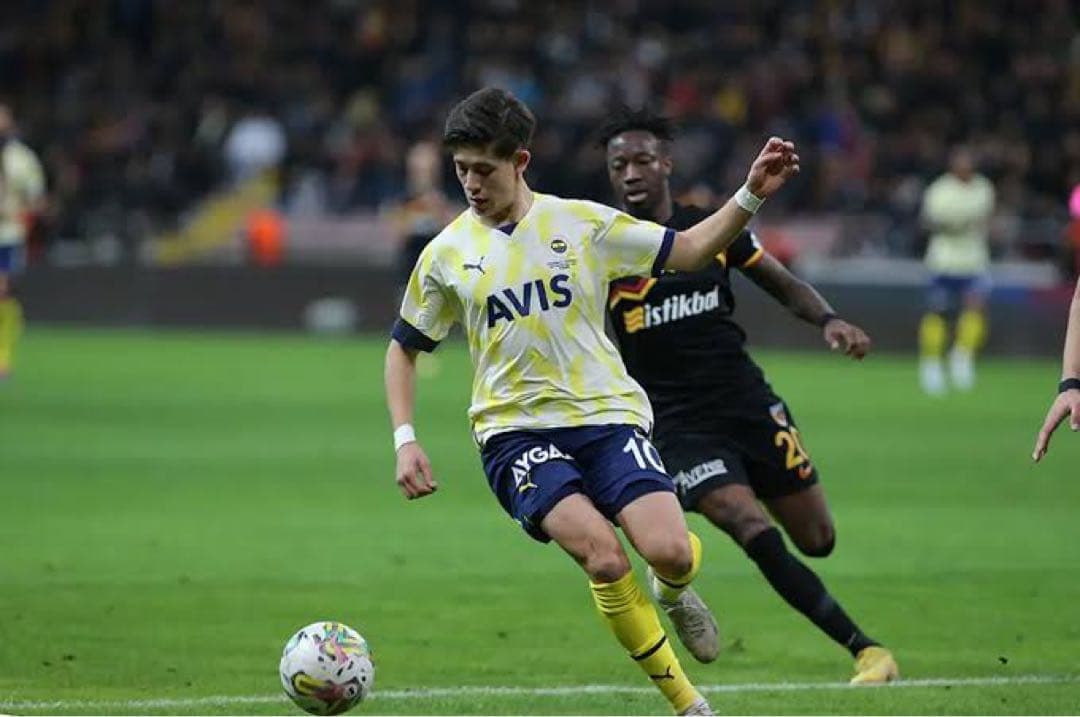 【希少】フェネルバフチェ22/23ユニフォーム #10 ギュレル