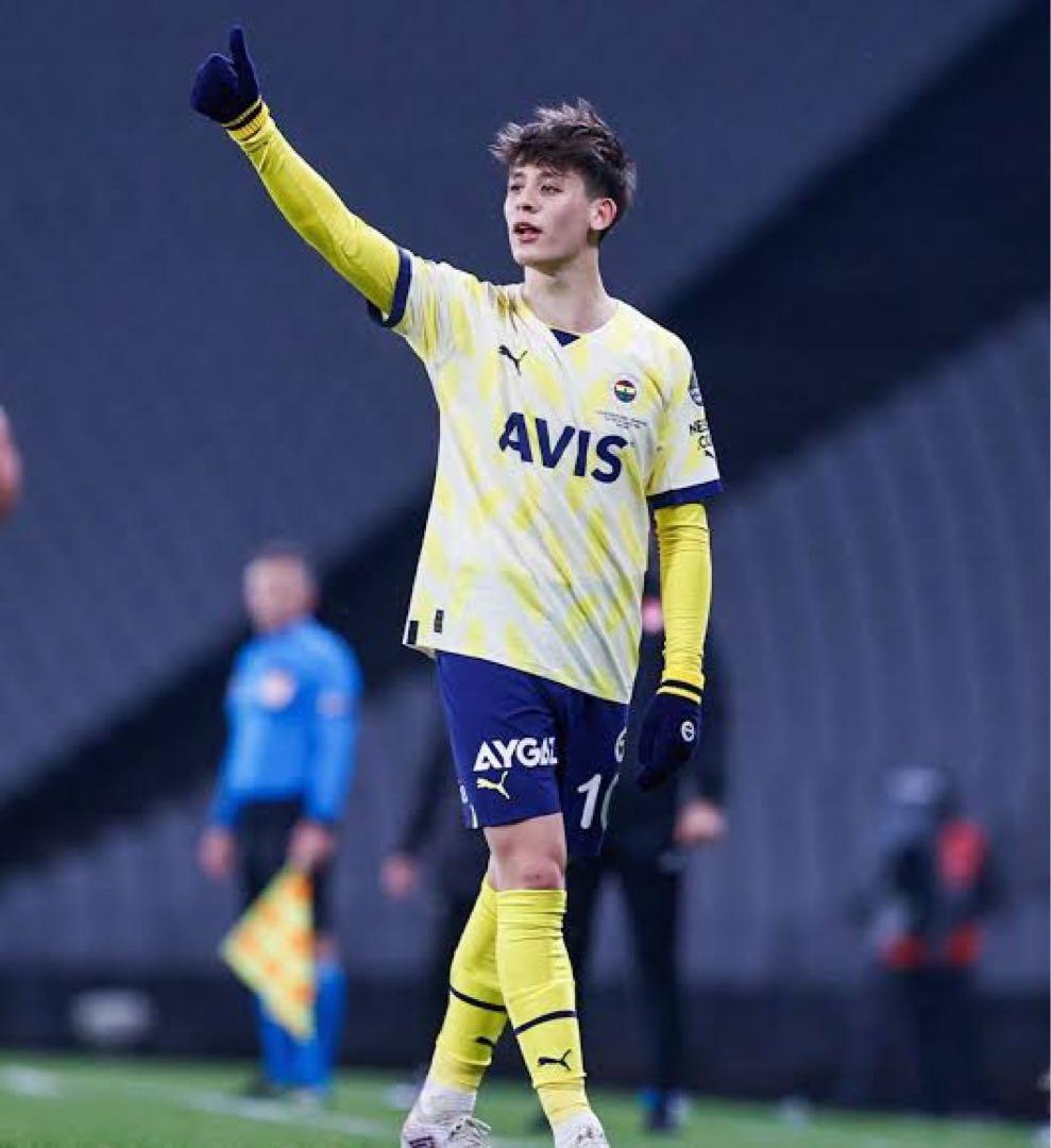 【希少】フェネルバフチェ22/23ユニフォーム #10 ギュレル