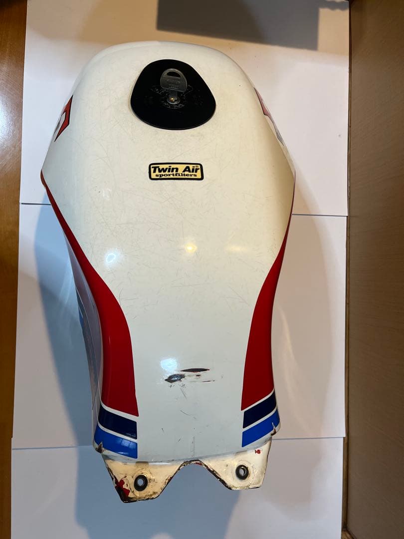 RG250 ガンマ ガソリンタンク　GJ21A タンク