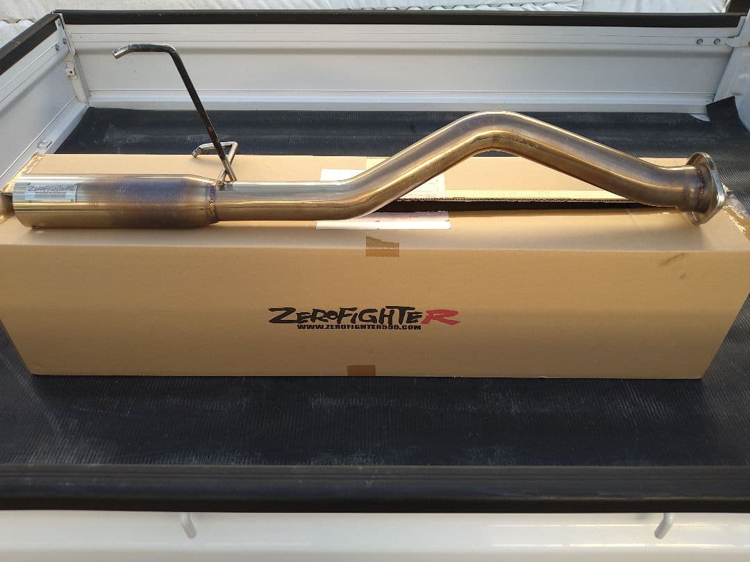 ゼロファイター　ストレートマフラー　インテグラDC5